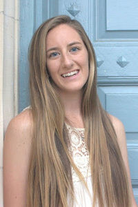 Meet your Posher, Laura